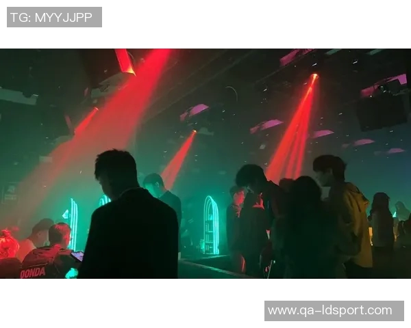 阿里纳斯谈生活选择：播客比夜店更有意义队友凌晨仍在狂欢