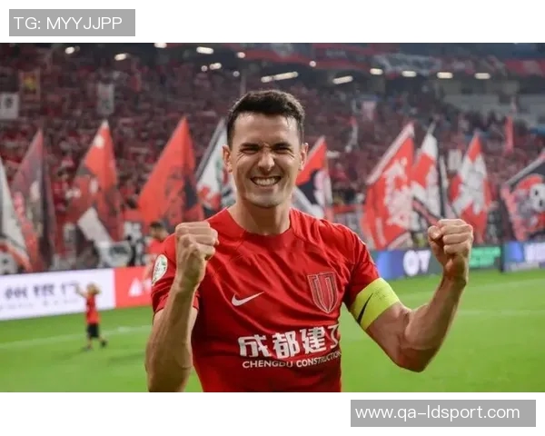 蓉城逆袭广岛周定洋遭侵犯裁判判罚点球费利佩稳健罚入制胜球